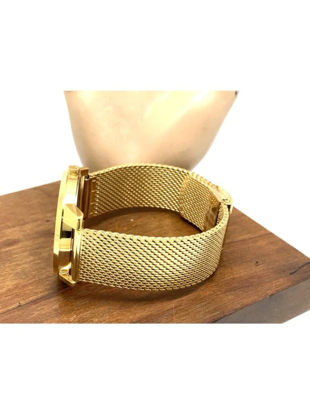 Movado Men's Watch 3600588 Bold Gold Dial Swiss Quartz Steel Mesh Bracelet 42mm